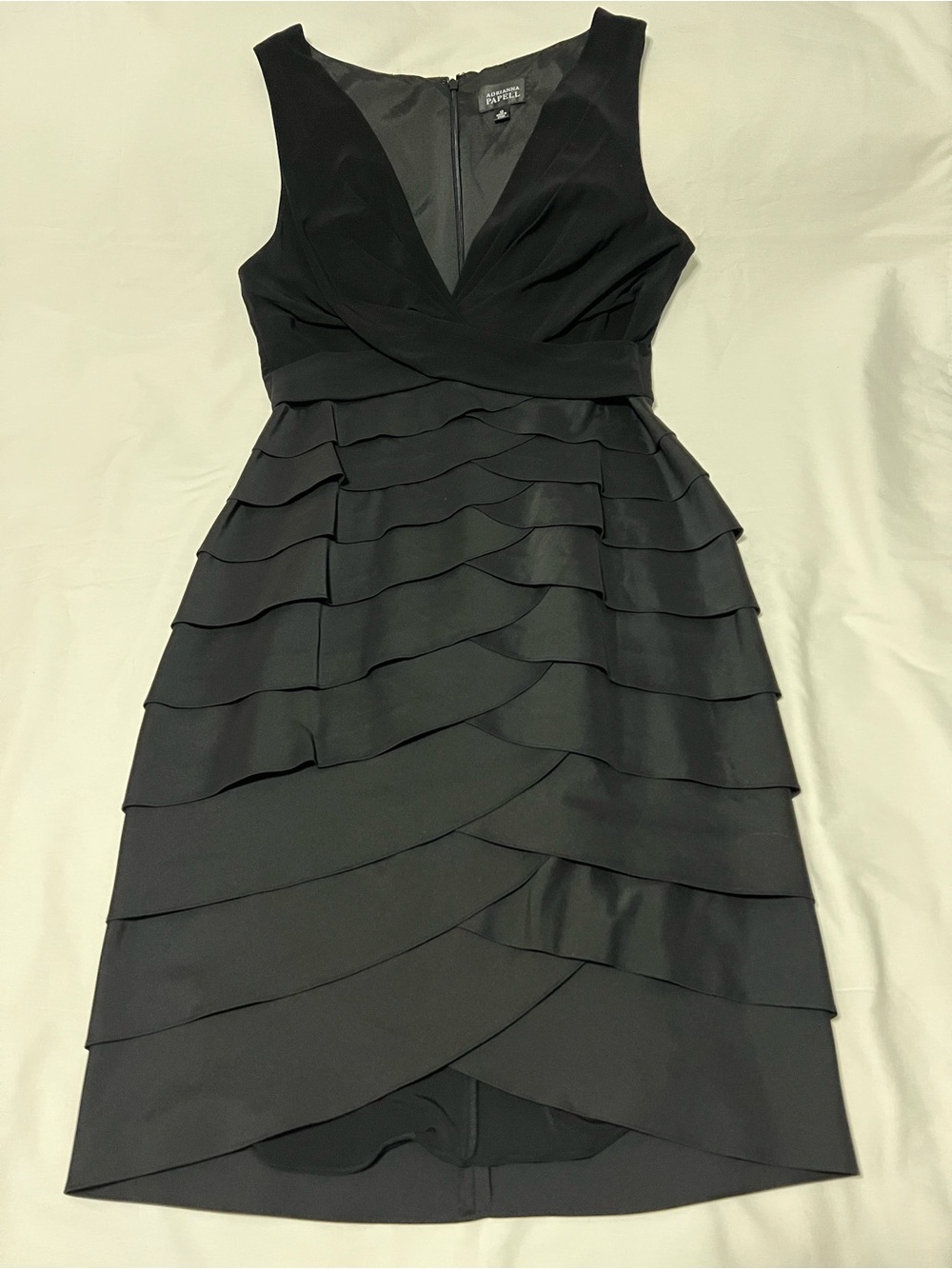 Adrianna Papell Black Sleeveless Tiered V-Neck Midi Dress
